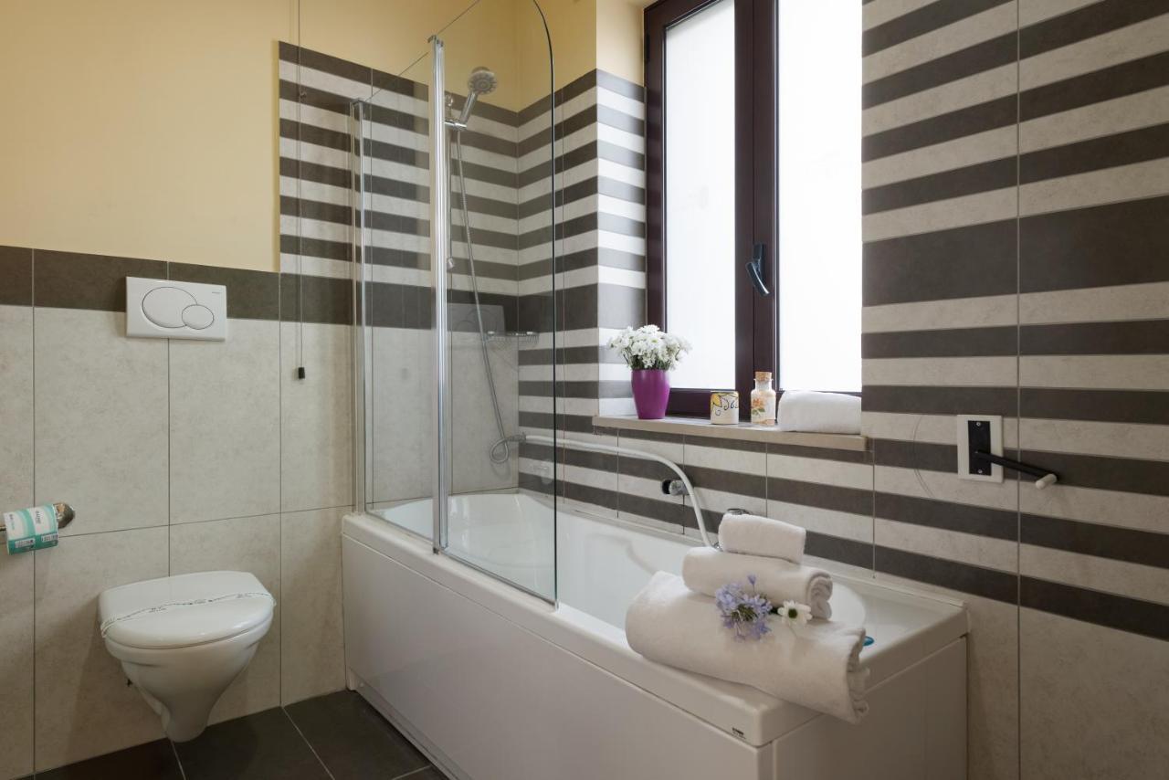 La Chiocciola Bed and Breakfast Castrignano del Capo Exteriör bild