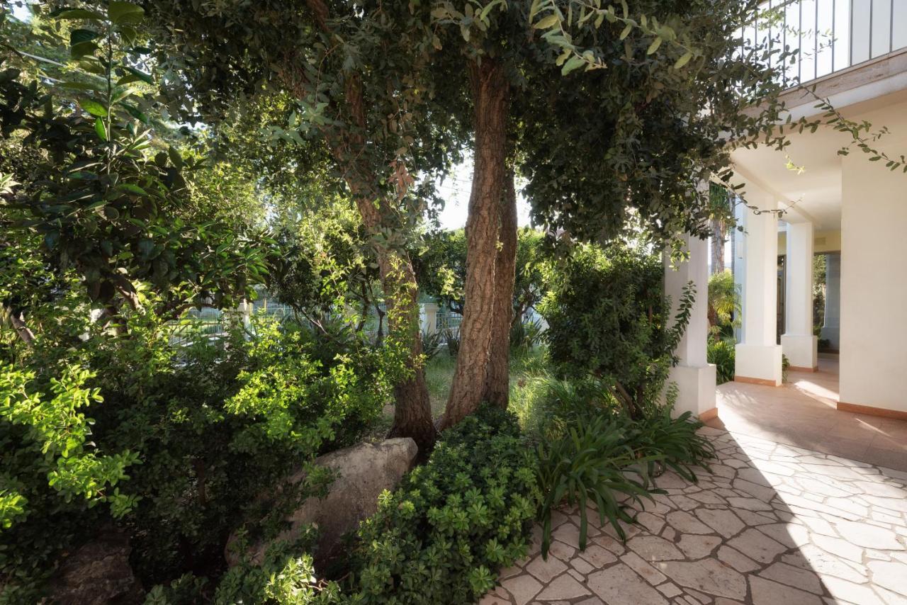 La Chiocciola Bed and Breakfast Castrignano del Capo Exteriör bild